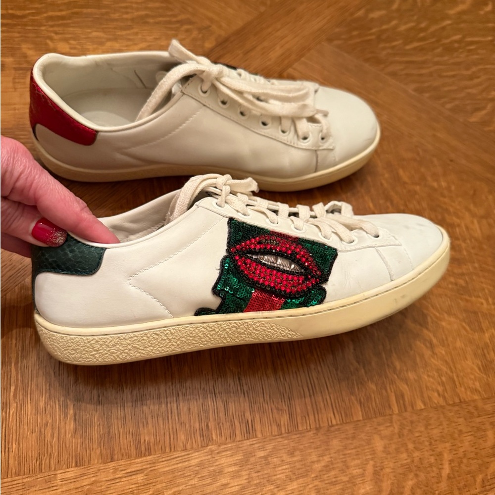 Gucci White Sneakers with Red and Black Details - Picture 5 of 6